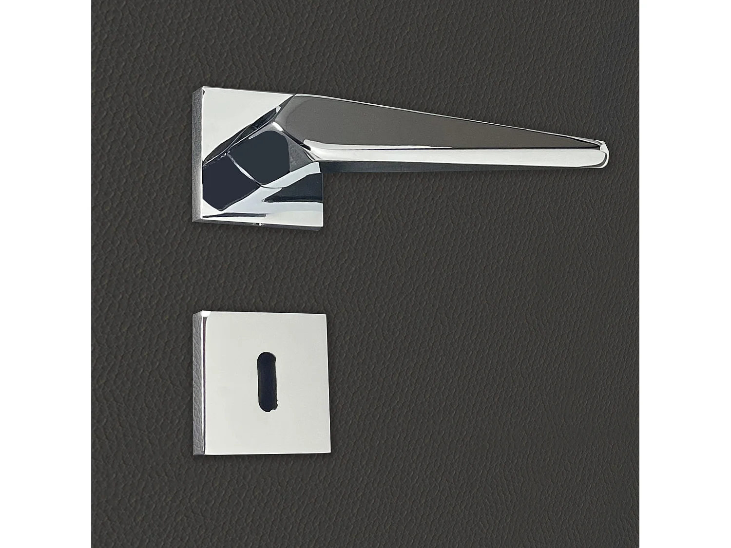 Poignée de porte design à clé finition aspect chrome brillant Tosca - KATCHMEE - KatchMee