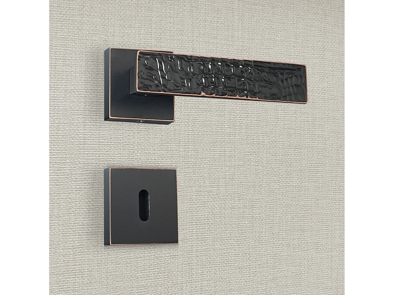 Poignée de porte design à clé finition aspect cuir patiné noir Perla - KATCHMEE - KatchMee