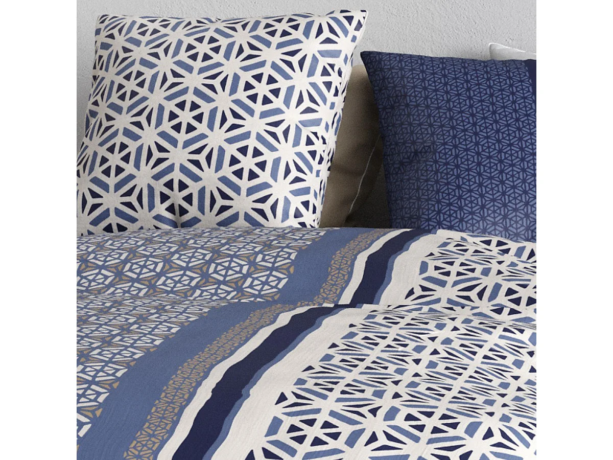 Parure housse de couette 240x220cm + 2 taies motif géométrique bleu 100% coton - ORANE
