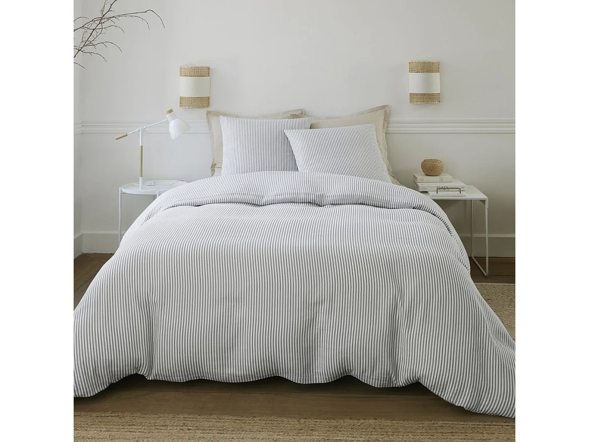 Parure housse de couette 260x240cm + 2 taies motif rayé gris et blanc 100% gaze de coton - ALYANA