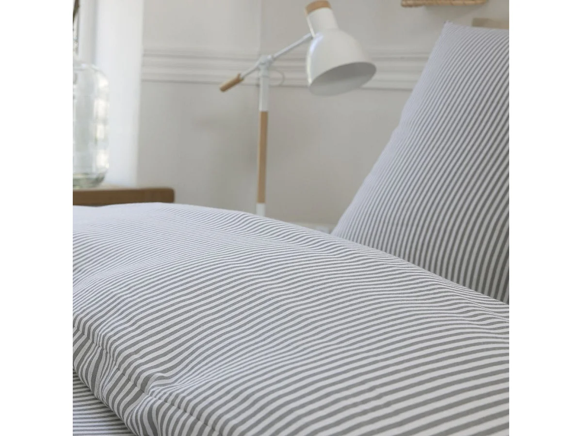 Parure housse de couette 260x240cm + 2 taies motif rayé gris et blanc 100% gaze de coton - ALYANA