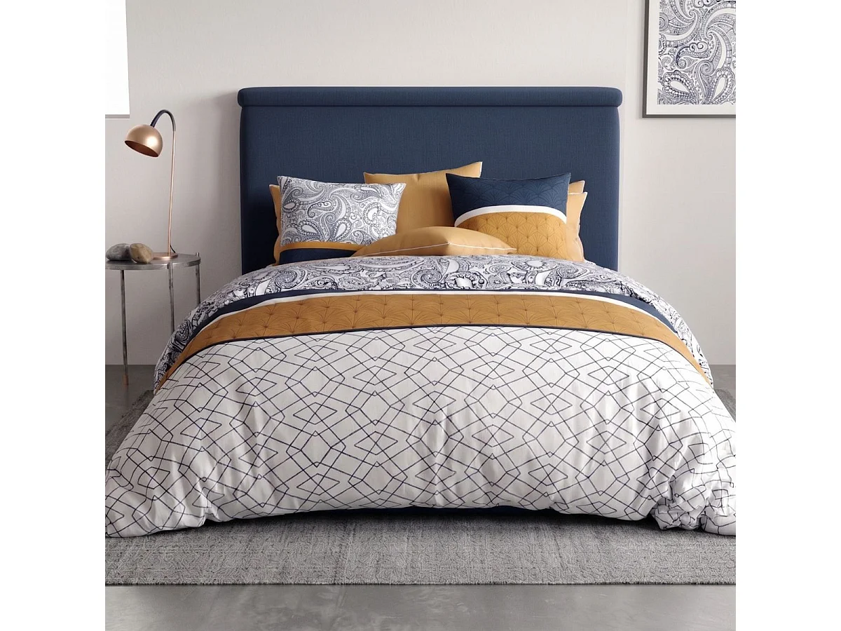 Parure housse de couette 260x240cm + 2 taies motif graphique bleu, ocre et blanc 100% coton - SILOE