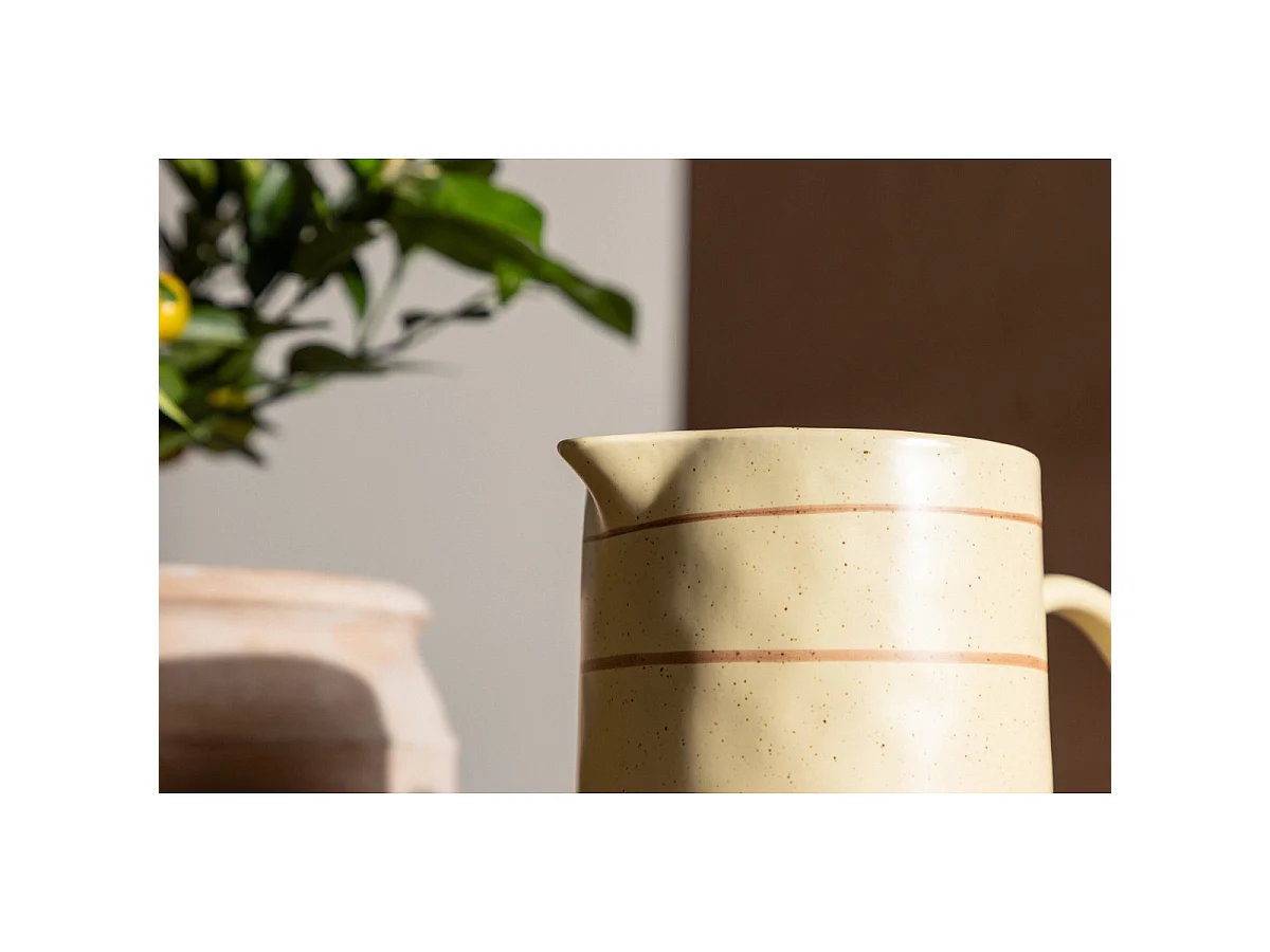 Pichet Moucheté en Porcelaine "Kutie" 22cm Beige