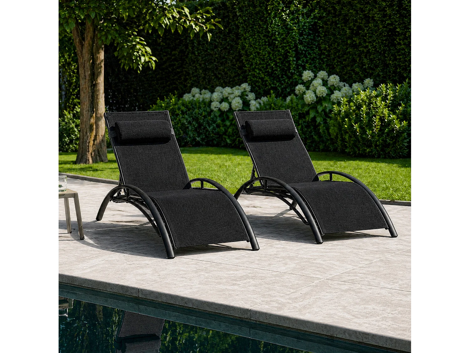 Set 2 Lettini Prendisole Da Terrazza Reclinabili Con Schienale Regolabile 5 Posizioni In Textilene Traspirante Per Giardino Relax Outdoor 59 x 158 x 81.5 Cm Nero