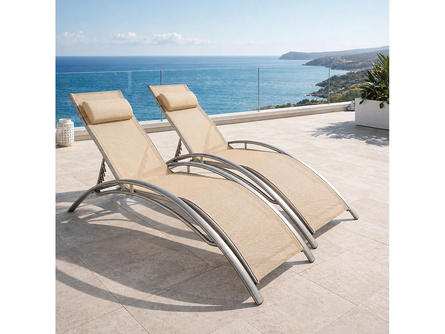 Set 2 Lettini Da Relax Reclinabili Con Schienale Regolabile 5 Posizioni In Textilene Traspirante Per Giardino Terrazza Piscina Outdoor 59 x 158 x 81.5 Cm Beige