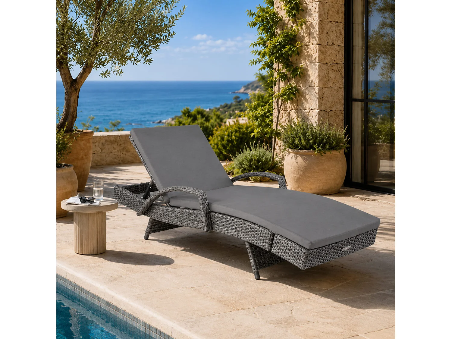 Lettino Relax Da Esterno In Polyrattan Con Braccioli Schienale Reclinabile E Materassino Imbottito Per Giardino Piscina E Terrazza 190 x 62 x 34 Cm Grigio