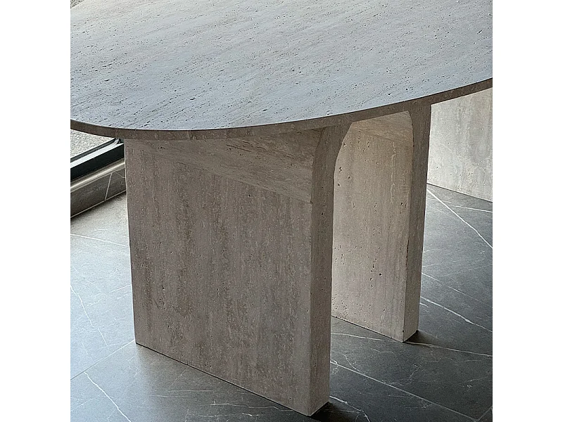 Table à manger ARCHETTA en travertin 260 x 110 cm
