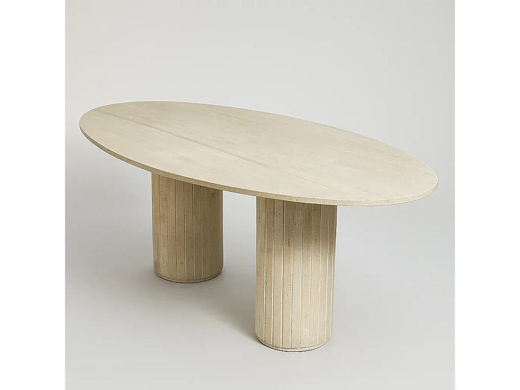 Table à manger ZENDAYA gélule en Travertin