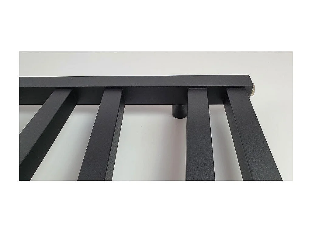 Radiateur sèche-serviettes eau chaude design CYRKA 97 x 50 cm noir mat