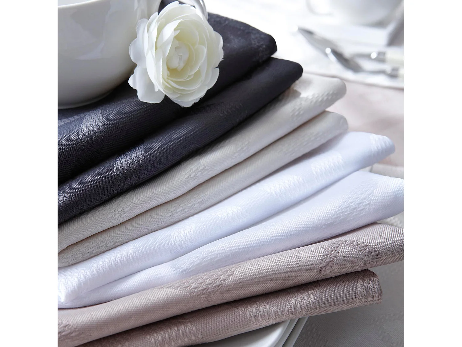 Lot de 2 sets de table 35x45 cm Jacquard 100% polyester BRUNCH blanc