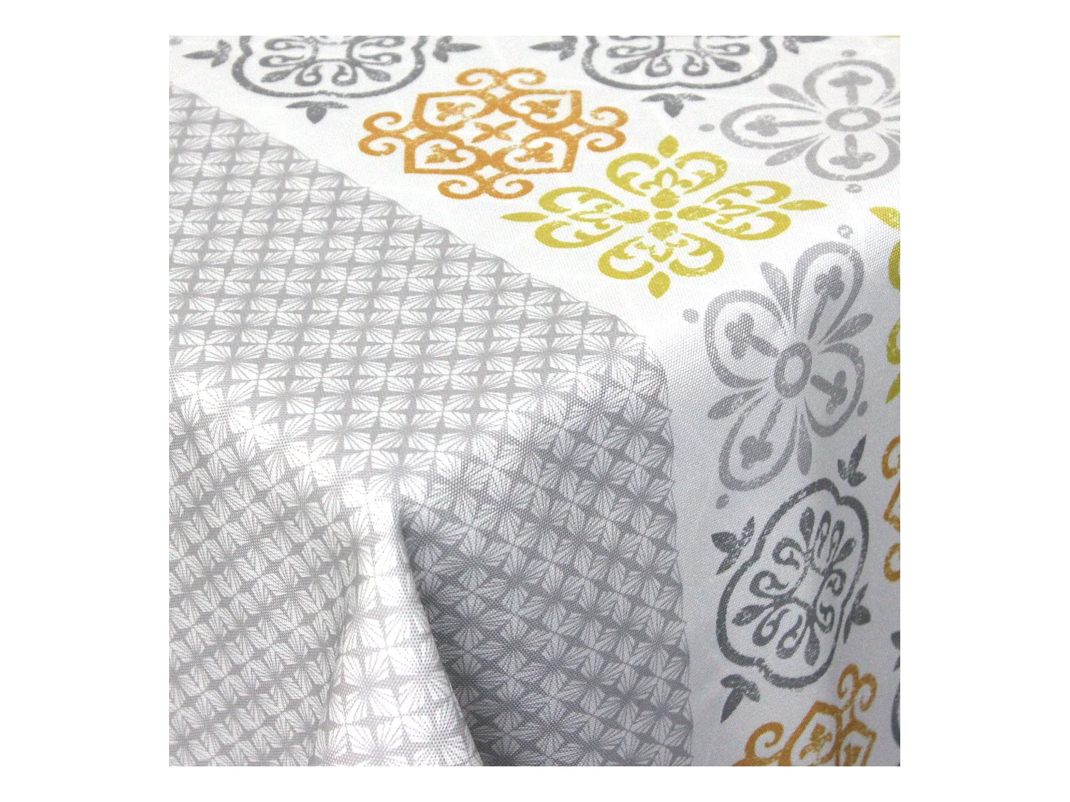 Nappe carrée 170x170 cm imprimée 100% polyester CARO géométrique gris