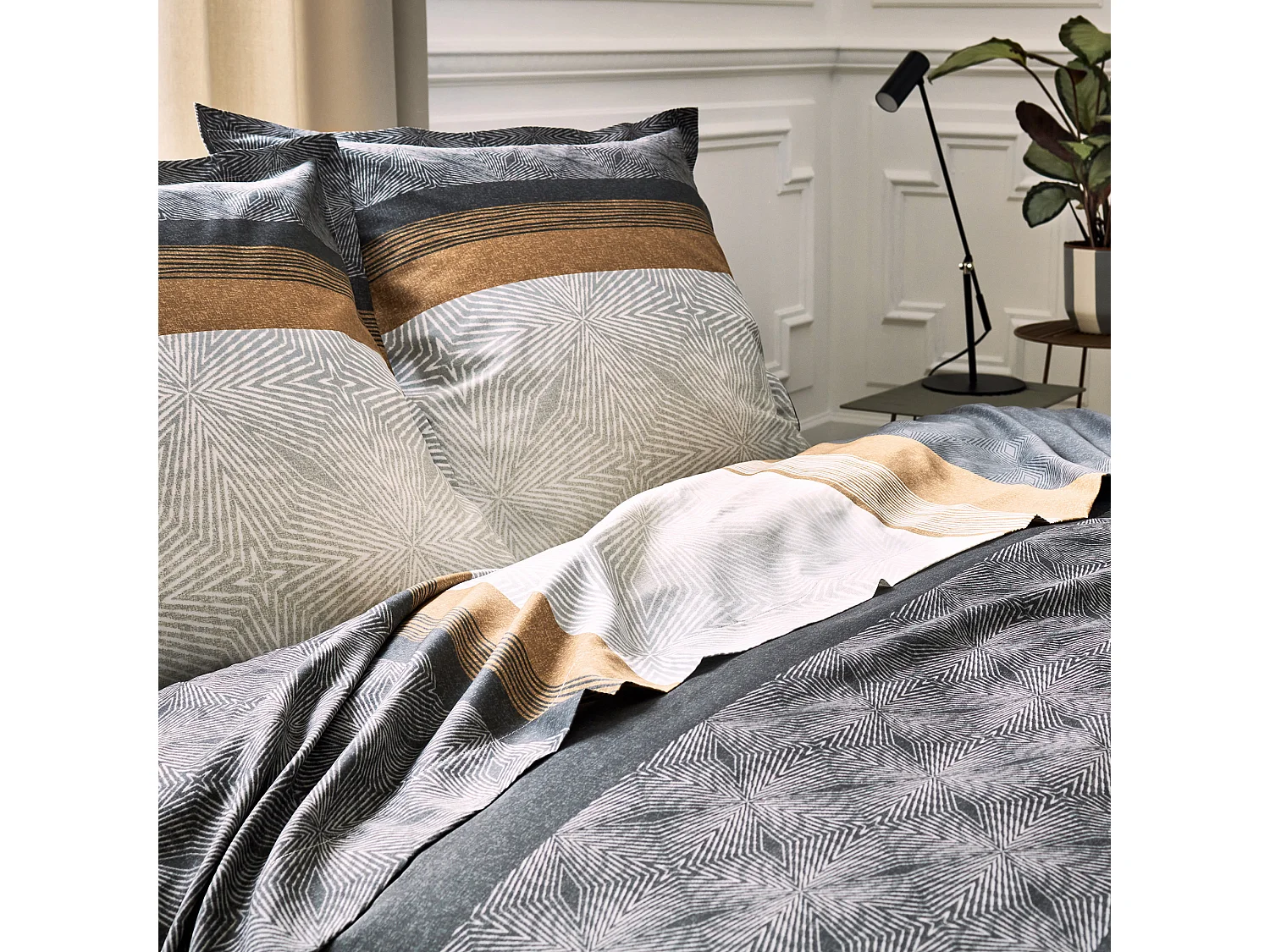 Parure de lit 280x240 cm satin de coton TIAGO noir