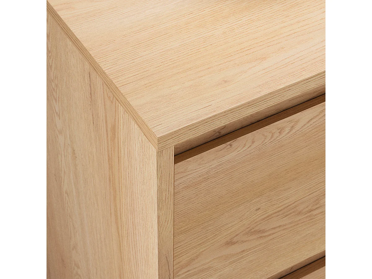 Beck 3-dörrars sideboard med 3 lådor Trä