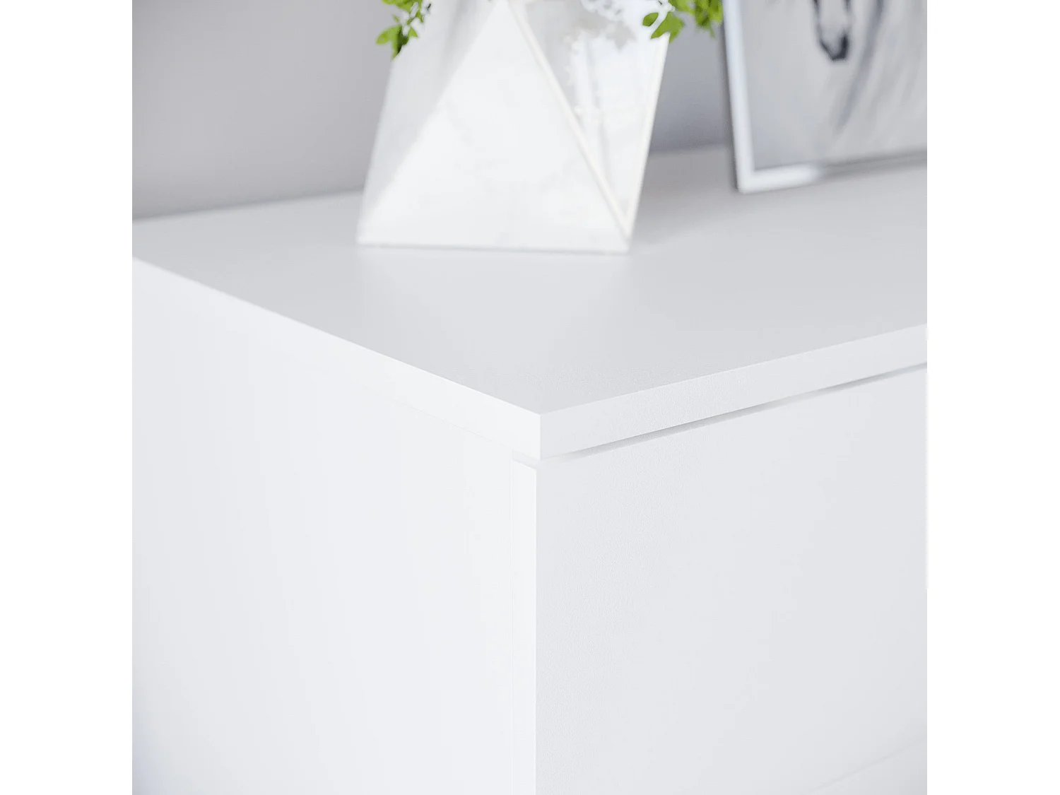 Riano 5 Drawer Chest of Drawers Modern Style Clothes Storage, White - Vida Designs