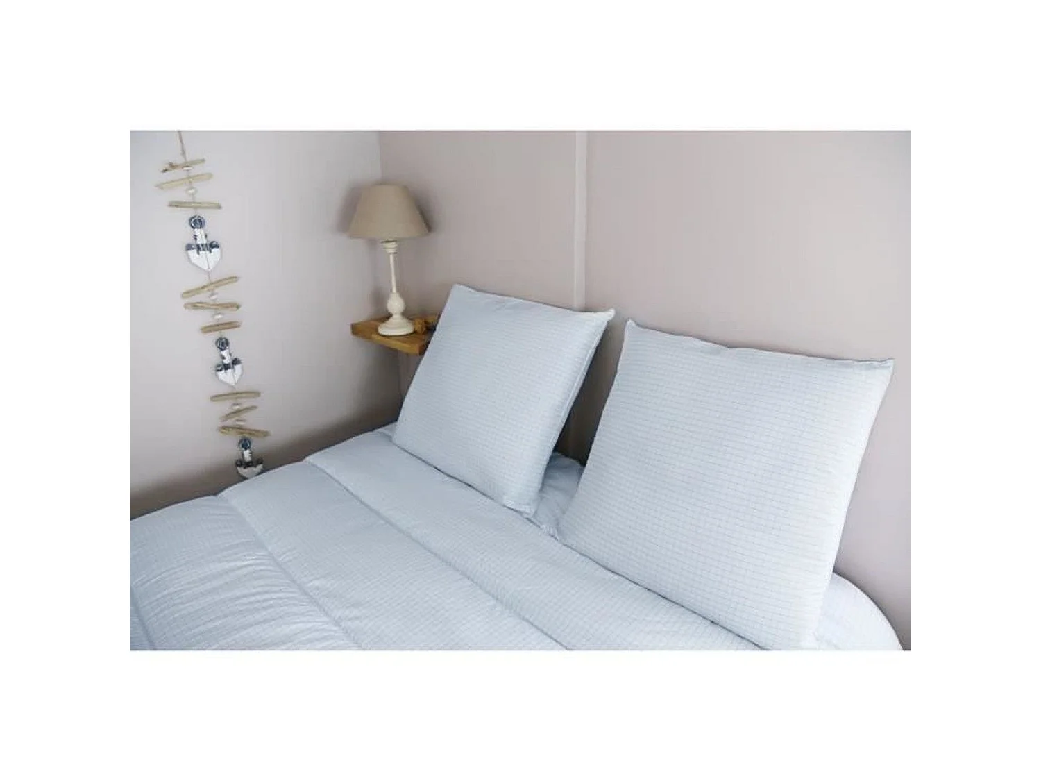 Oreiller médium 60 x 60 cm protection anti punaise, anti acarien - 550 g - Blanc