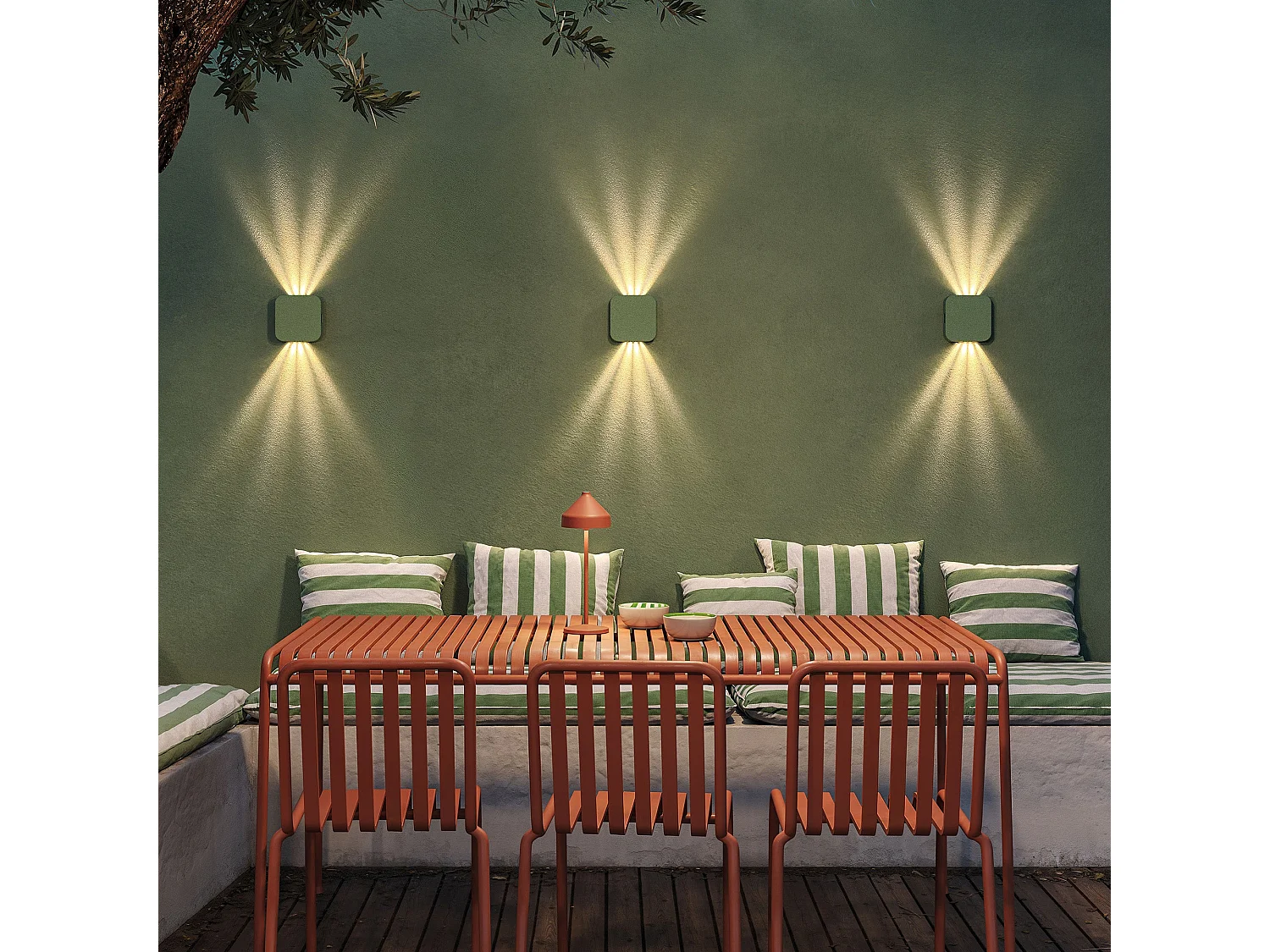 Lámpara de pared enrollable LED 10,5W, aluminio fundido blanco mate, doble emisión, uso interior y exterior, protección IP54, diseño moderno.