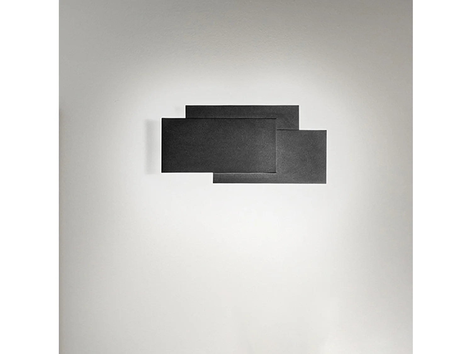 Aplique de Parede LED 36W 2880Lm 3000K Série 6750 em Alumínio de Cor Preta, Design Moderno e Geométrico para Iluminação de Interiores - Perenz