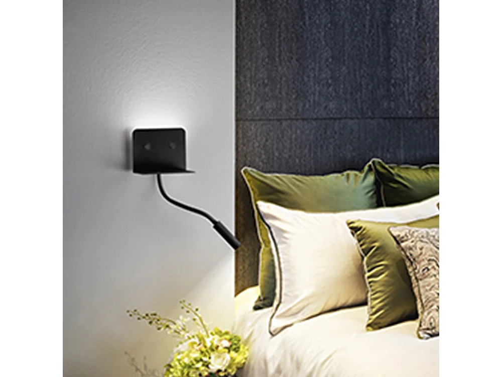 Aplique de Parede em Metal Preto, Lâmpada LED com Braço Flexível, Porta USB Integrada e Iluminação 3000K, Série 6636 da Marca Perenz para Interior
