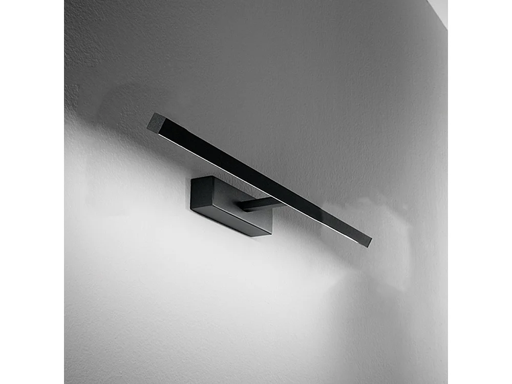 Aplique LED série 8040 em metal preto, 12W, luz CCT ajustável 3000K/4000K/6000K, difusor orientável a 300 graus - Perenz, design moderno e versátil