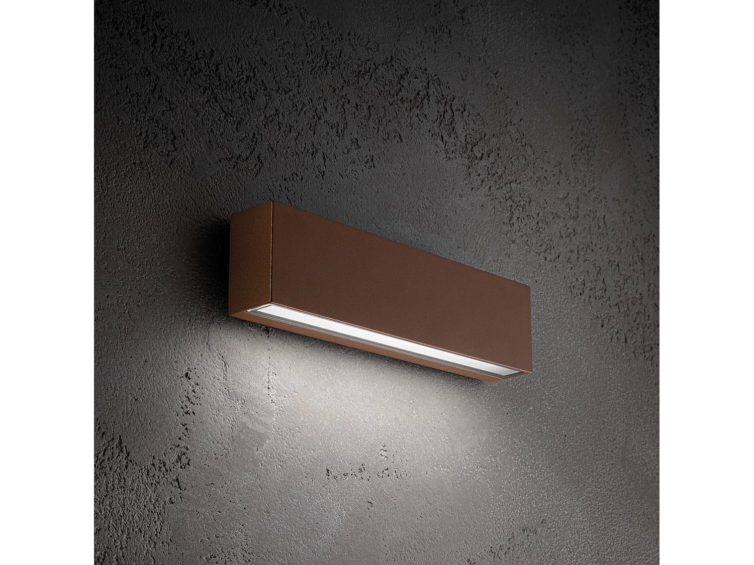 Lámpara de pared LED rectangular Slat 4W IP65 aluminio fundido blanco mate para iluminación interior y exterior, dimensiones 18 x 4,5 x 3 cm.