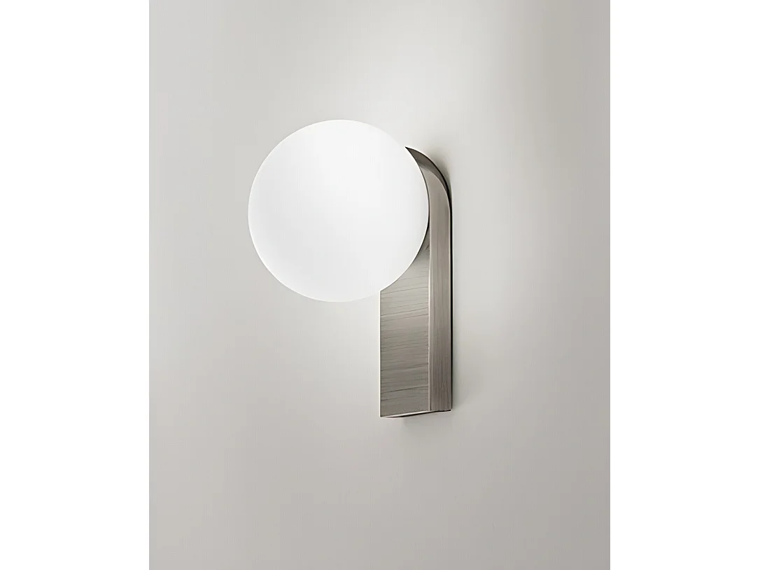 Applique LED in Alluminio e Vetro Soffiato, Struttura in Grigio Titanio, 8W 3000K, Design Moderno ed Elegante per Interni ed Esterni - Perenz