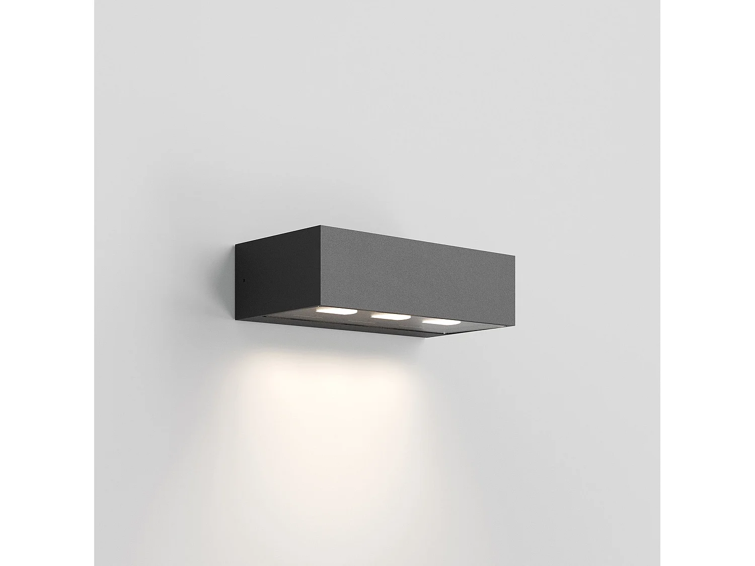 Luminária de parede exterior Forward preta, 3 lâmpadas LED 15,5W, 3000K, IP54, 1744lm, ótica orientada e corpo em alumínio, design assimétrico.