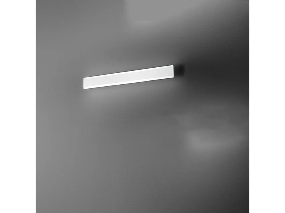 24W LED væglampe lavet af hvid aluminium, 1920 lm, med integreret farvetemperaturvælger og satineret diffusor - Perenz