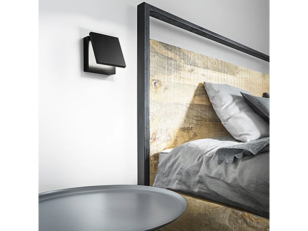 Aplique LED Secret 10W 700Lm 3000K em Metal Preto, Difusor Orientável, Design Moderno para Interiores, Dimensões 12x12x4.5/13 cm - Marca Perenz