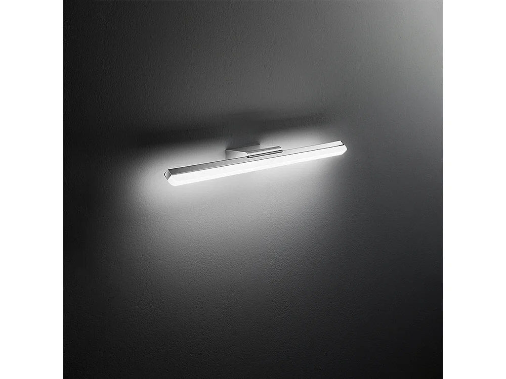 Aplique de pared LED Perenz serie 10S46331 en metal cromado pulido y acrílico, luz natural de 4000K, 20W, diseño moderno y lineal.