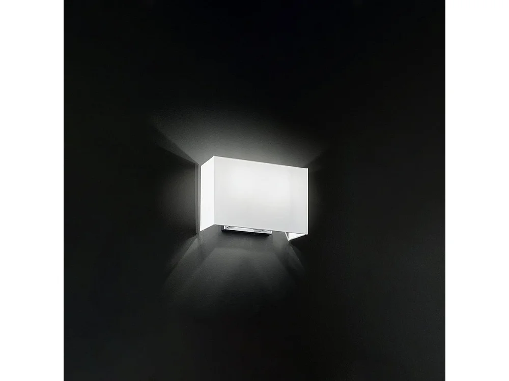 Brushed chrome metal wall light with double E27 socket and white fabric lampshade, ideal for interior lighting - Perenz