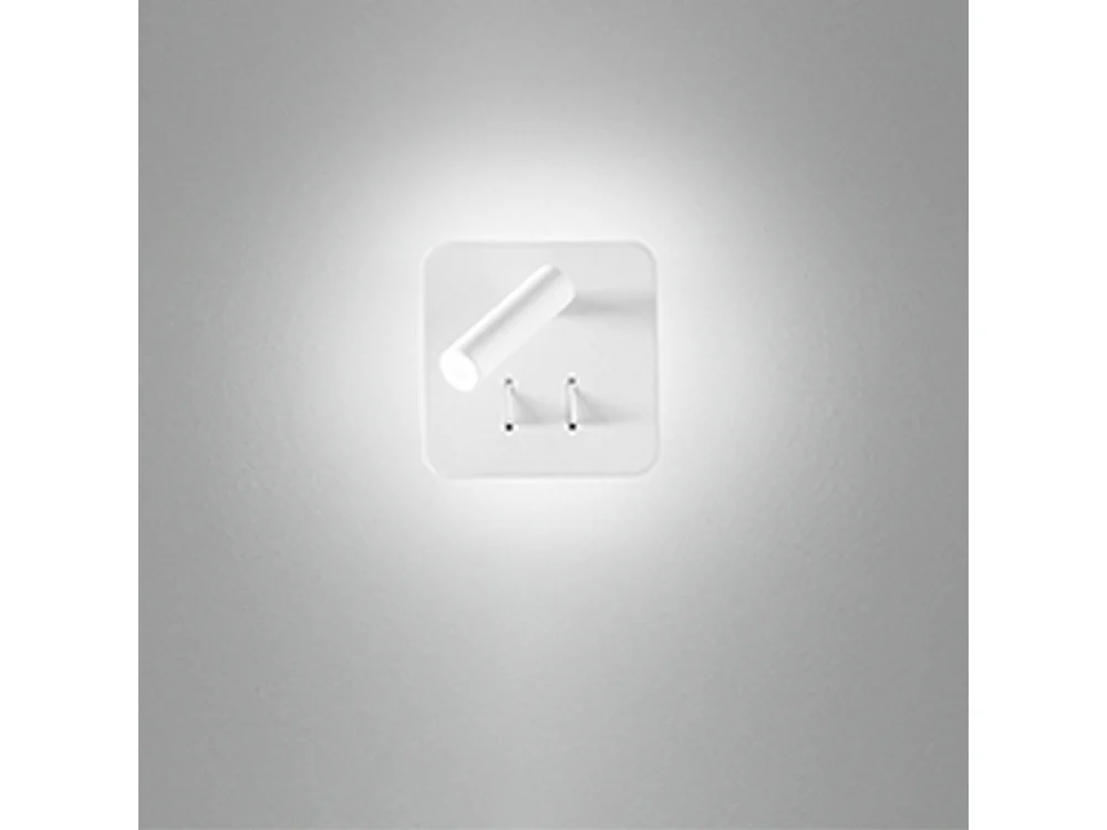 Aplique de pared de metal blanco, LED de 9W (6W+3W), regulable, luz cálida de 3000K, diseño moderno para interiores, serie 6704 B LC - Perenz