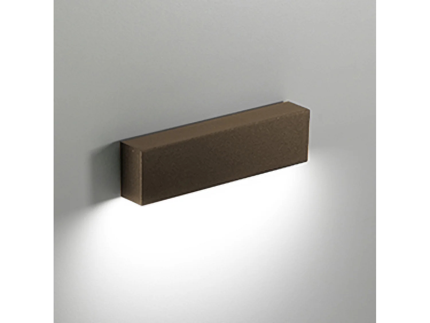 Luminária de parede LED Slat 4W IP65 3000K 470lm em alumínio cor Corten para iluminação de design de interiores e exteriores.