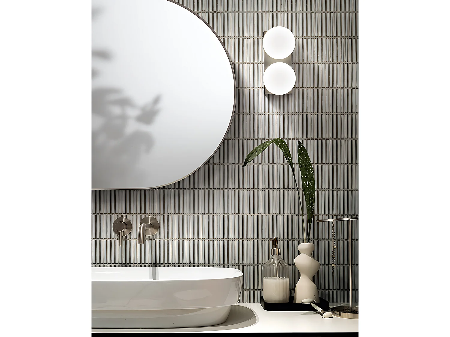 8378 Serie LED Plafondlamp in Titaniumgrijs Metaal, 2x8W 3000K, Modern Design met Satijn Geblazen Glazen Diffusers, IP40 - Perenz