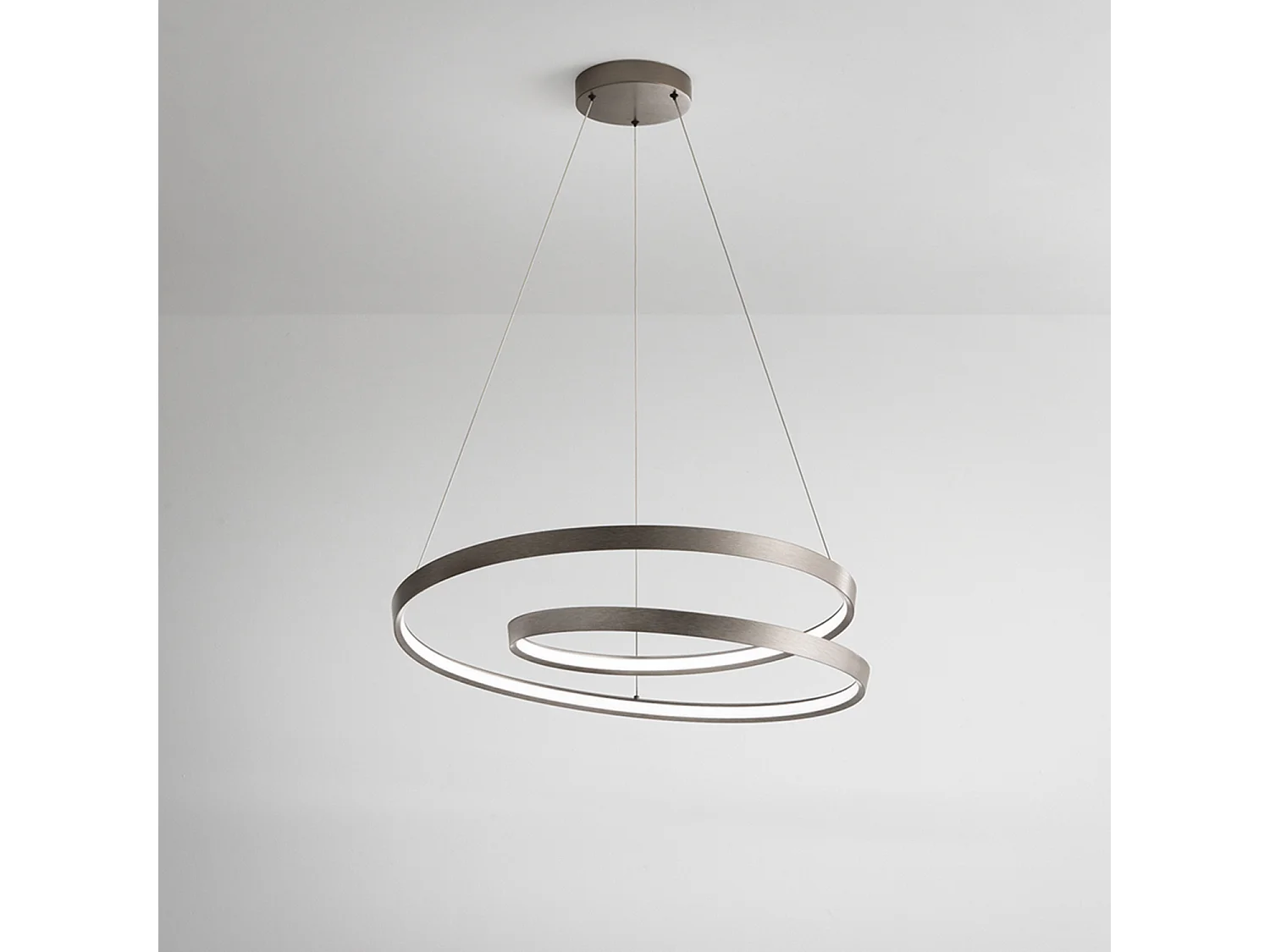 70-W-LED-Pendelleuchte, gebürstetes Grau, Serie 6618, Metall- und Aluminiumrahmen, verstellbares modernes Design, CCT-Technologie - Perenz