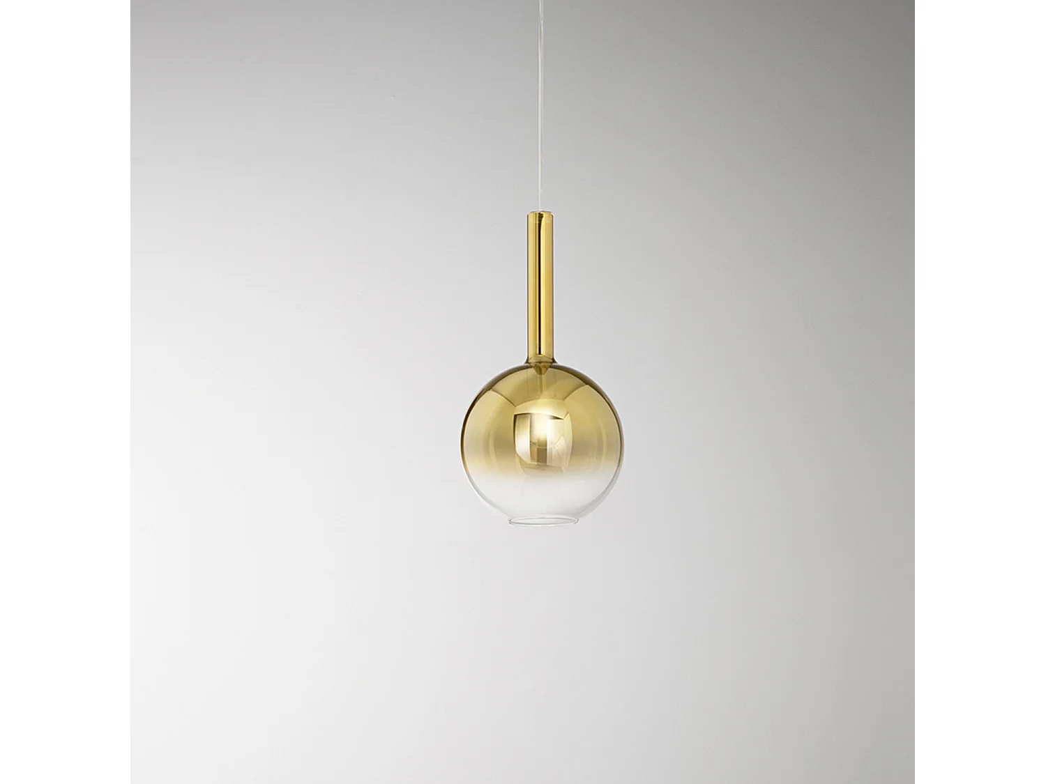 Perenz 1x40W E27 hanglamp met spiegelend goudkleurig borosilicaatglas, modern design met verstelbare kabel, ideaal voor binnenverlichting.