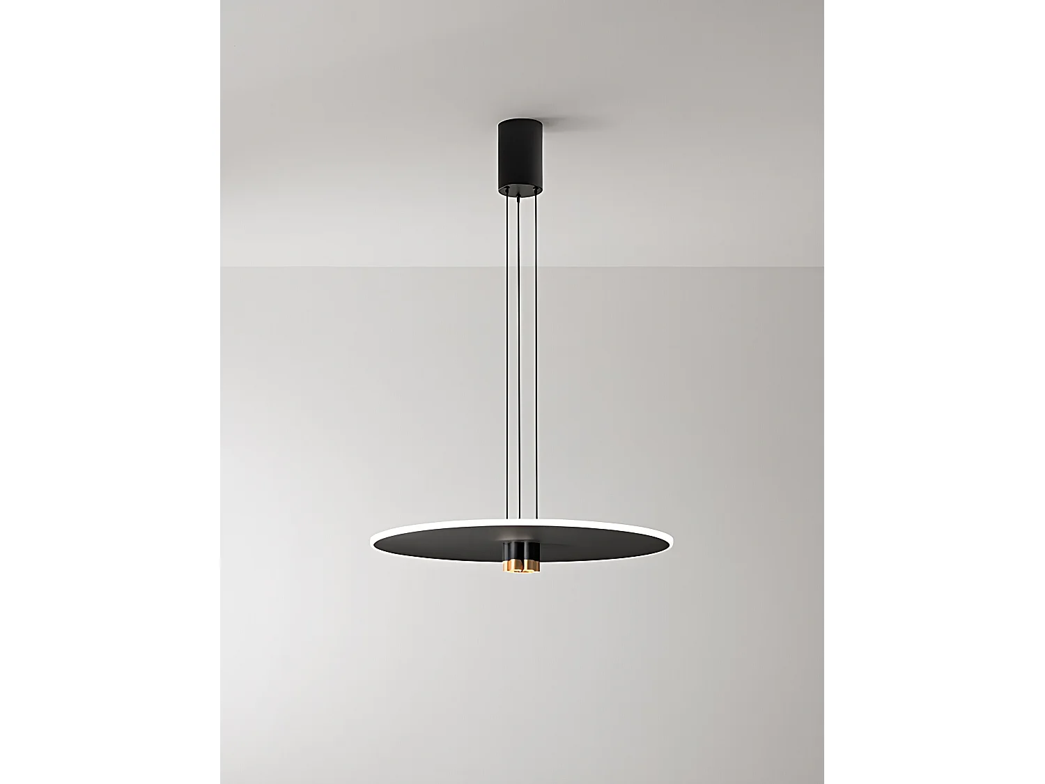 50W LED pendellampe, moderne design, mat sort og børstet guldmetal, satin diffuser, dæmpbar, 70 cm diameter - Perenz