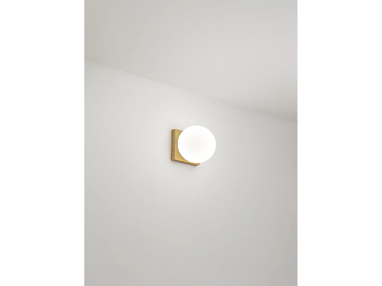 Moderne LED-plafondlamp 8W 3000K in gepolijst messing en geblazen glas - Elegant ontwerp voor binnen, IP40 - Perenz