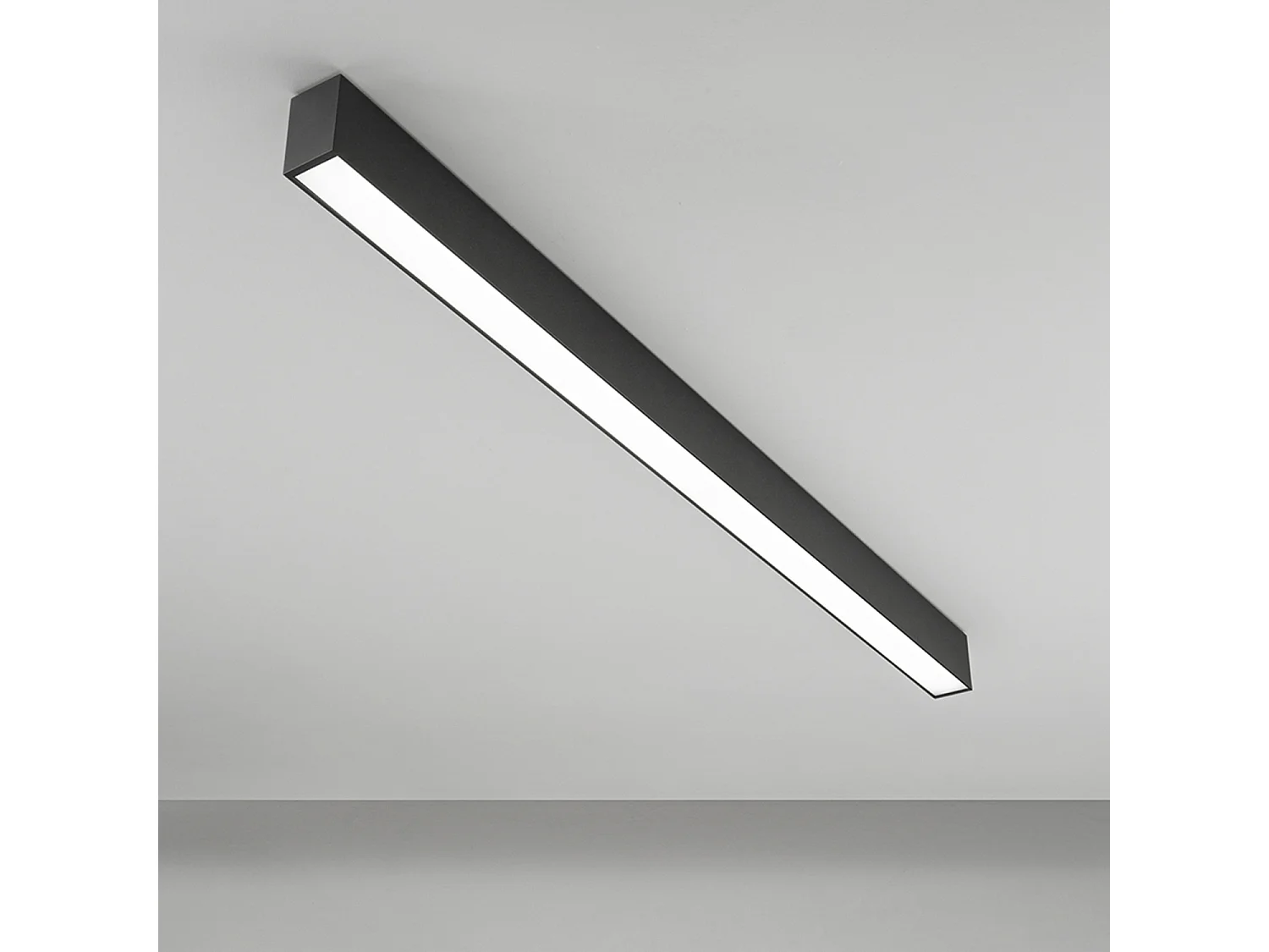 Plafonier LED Modular 40W CCT Dimmerável Preto Mate - Luz Ajustável 3000K/4000K/6000K para Interiores - Design Moderno e Elegante da Perenz