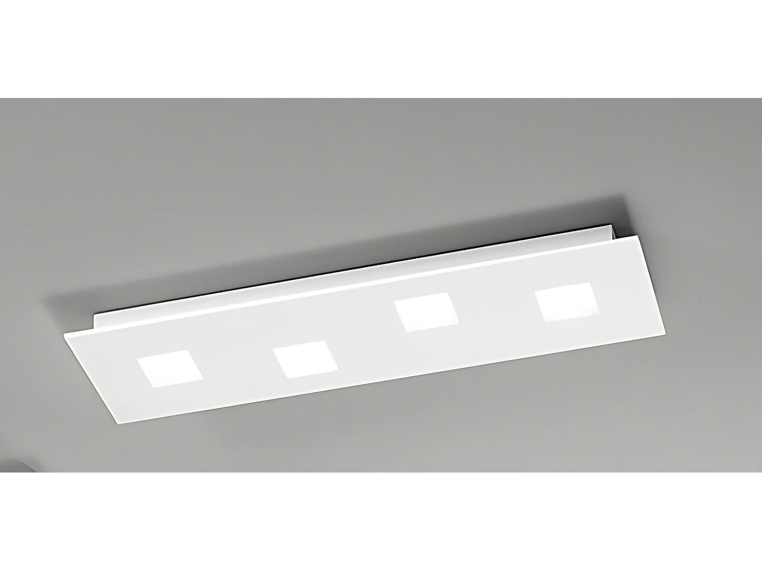 Plafonário Retangular em Metal Branco, Design Moderno 4 Luzes GX53, Iluminação de Interiores Elegante e Minimalista, 70x20 cm - Marca Perenz