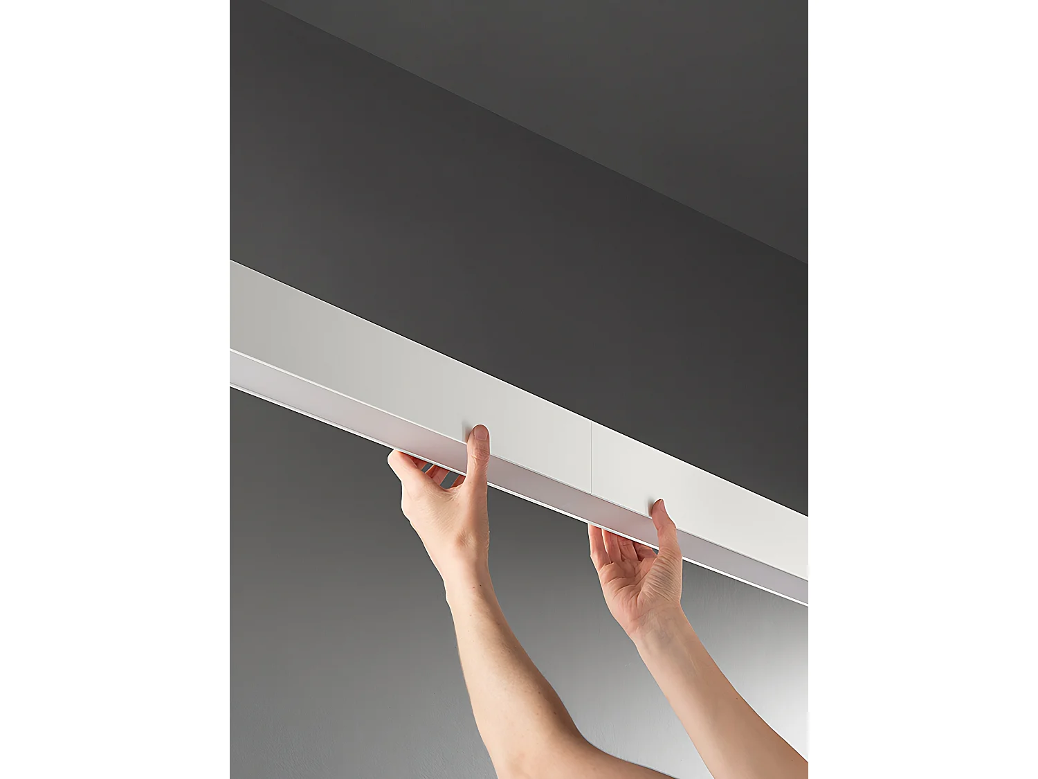 Plafonier LED Modular 20W 60cm Branco Mate - Sistema de Luz CCT Regulável com Difusor Prismático UGR<22 Classe I - Design da Marca Perenz Europa