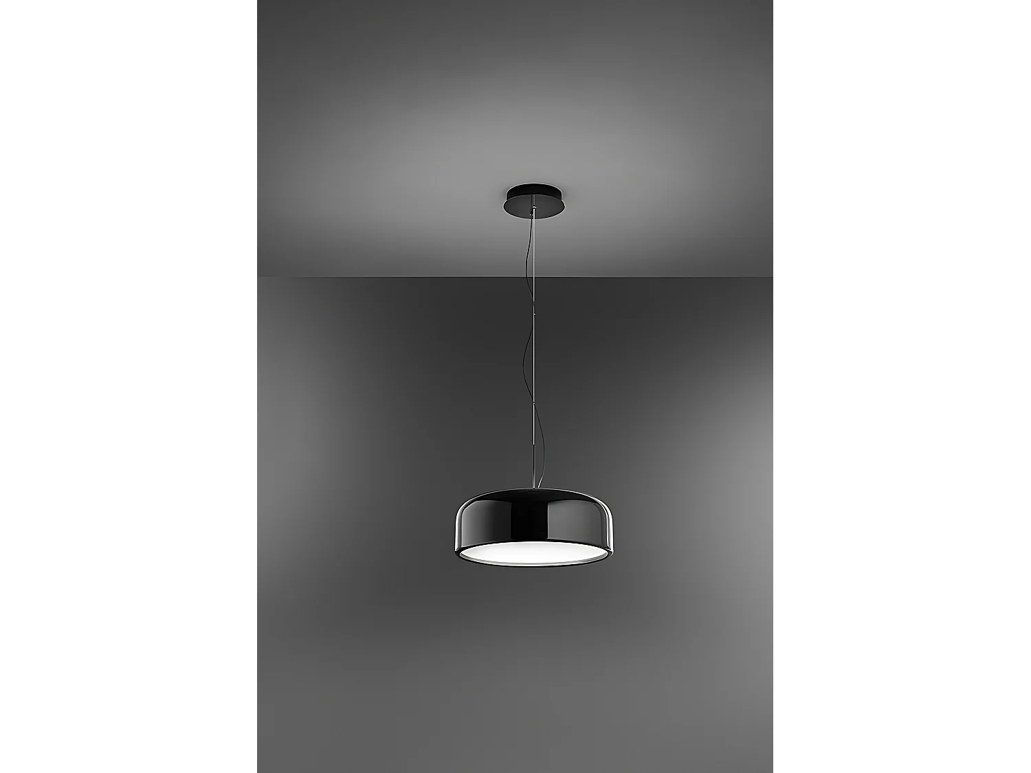 Candeeiro Suspenso em Metal Preto Brilhante (RAL 9005) com LED Integrado CCT Regulável, Diâmetro 48,5 cm, Altura Ajustável 318 cm - Marca Perenz