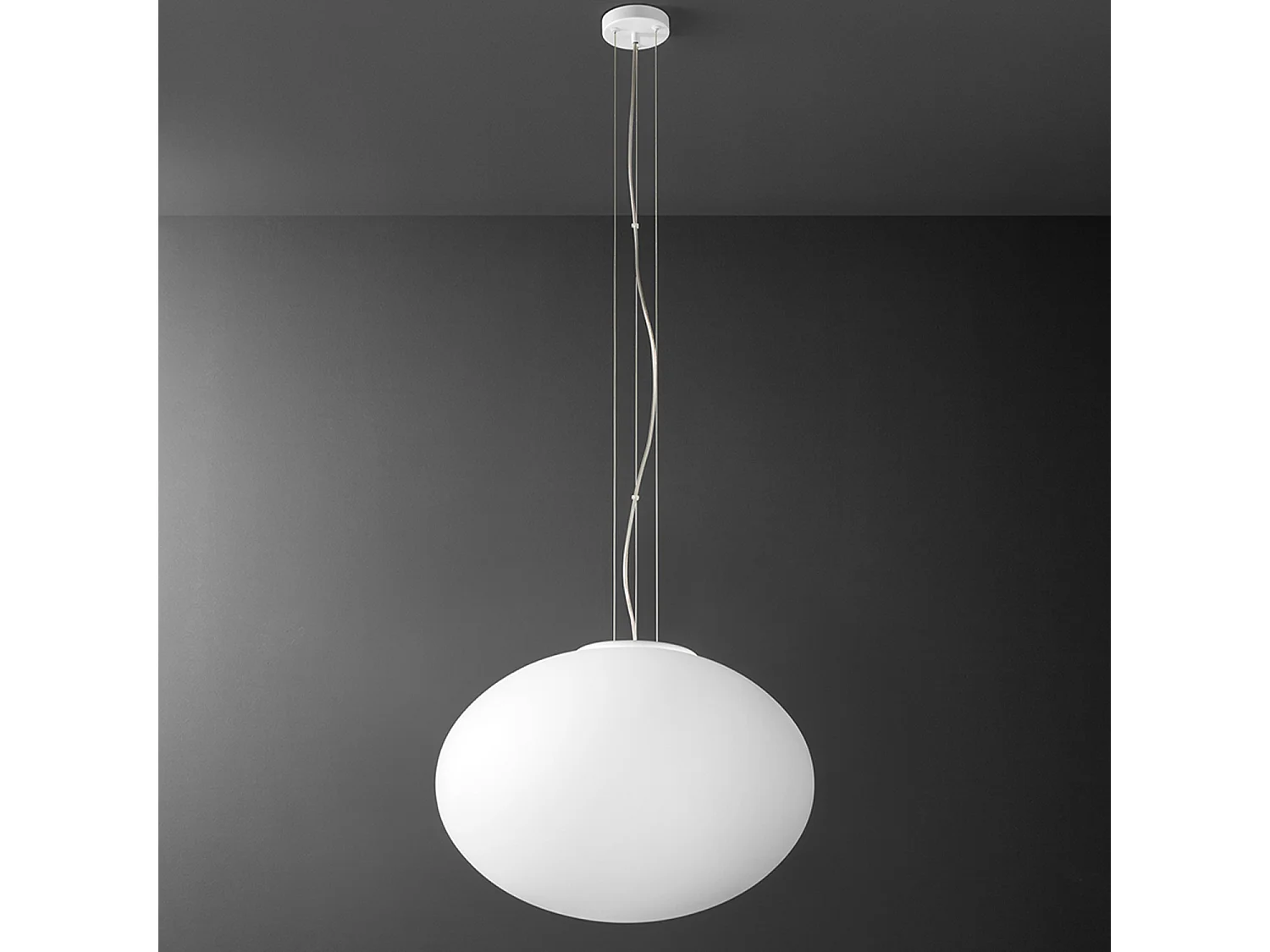 Hanglamp van satijnwit geblazen glas, diameter 50 cm, metalen frame, 3x E27 fitting, max. 60W, modern en elegant design - Perenz