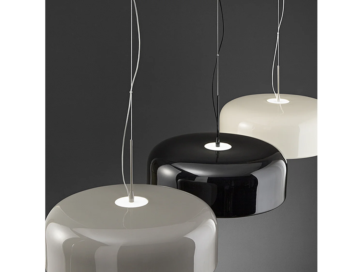 Luminária de Suspensão em Metal Cor Branco Creme Brilhante com Tecnologia LED Integrada Dimmerizável CCT 50W, Diâmetro 60 cm - Marca Perenz Europa