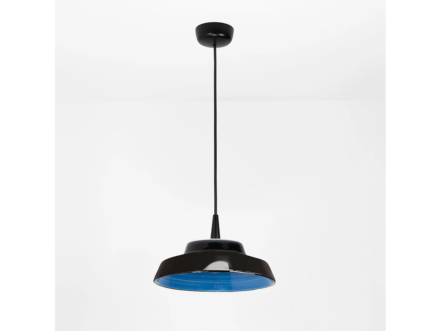 Lámpara colgante LED Circus Black, cerámica azul artesanal, 24 cm, 2700K, regulable TRIAC, alta eficiencia energética, iluminación de diseño.