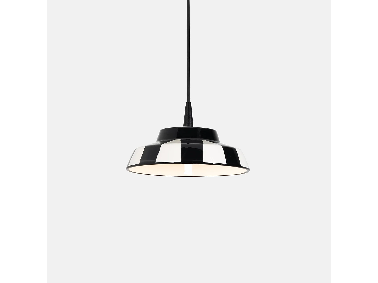 Lámpara colgante LED de cerámica blanca y negra con diseño de circo, diámetro 24 cm, luz LED TRIAC 2700K 8W, perfecta para decorar interiores.