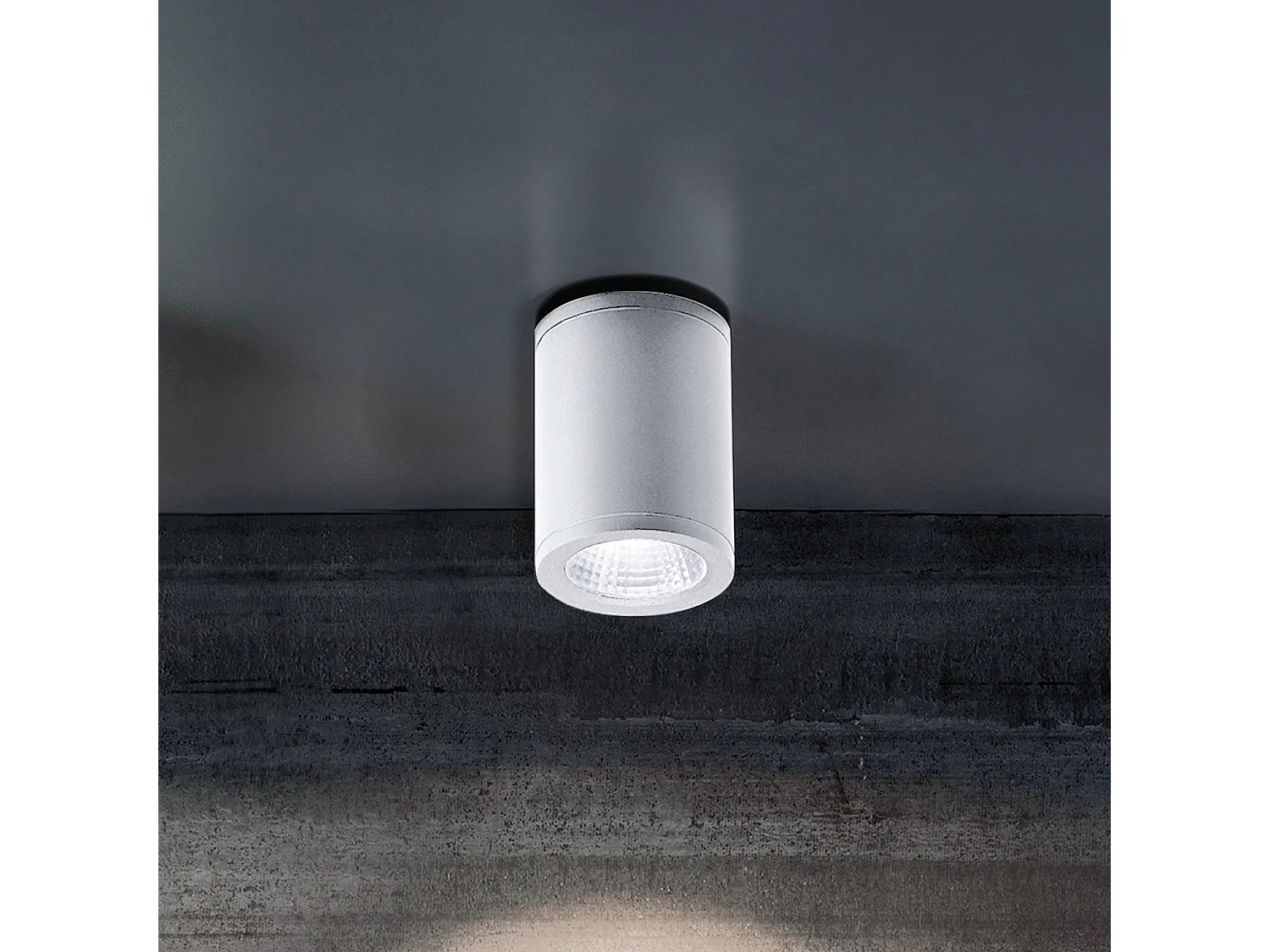 Sole LED-plafondlamp 6W 3000K IP54 in wit aluminium, modern en elegant ontwerp voor veelzijdige binnen- en buitenverlichting.