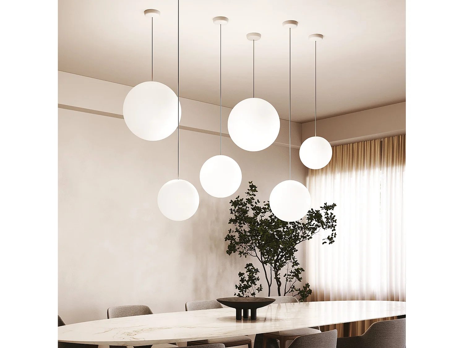 Sferis hanglamp, bolvormig, van satijnopaalglas met een frame van polycarbonaat, diameter 25 cm, totale hoogte 315 cm, minimalistisch design.