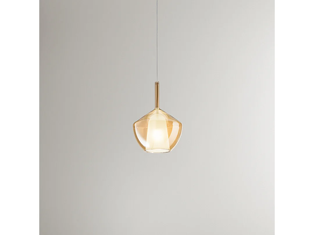 Hanglamp van borosilicaatglas 20x27,5 cm, transparante amberkleurige afwerking, inclusief E27 fitting, serie 10S48250 - Perenz