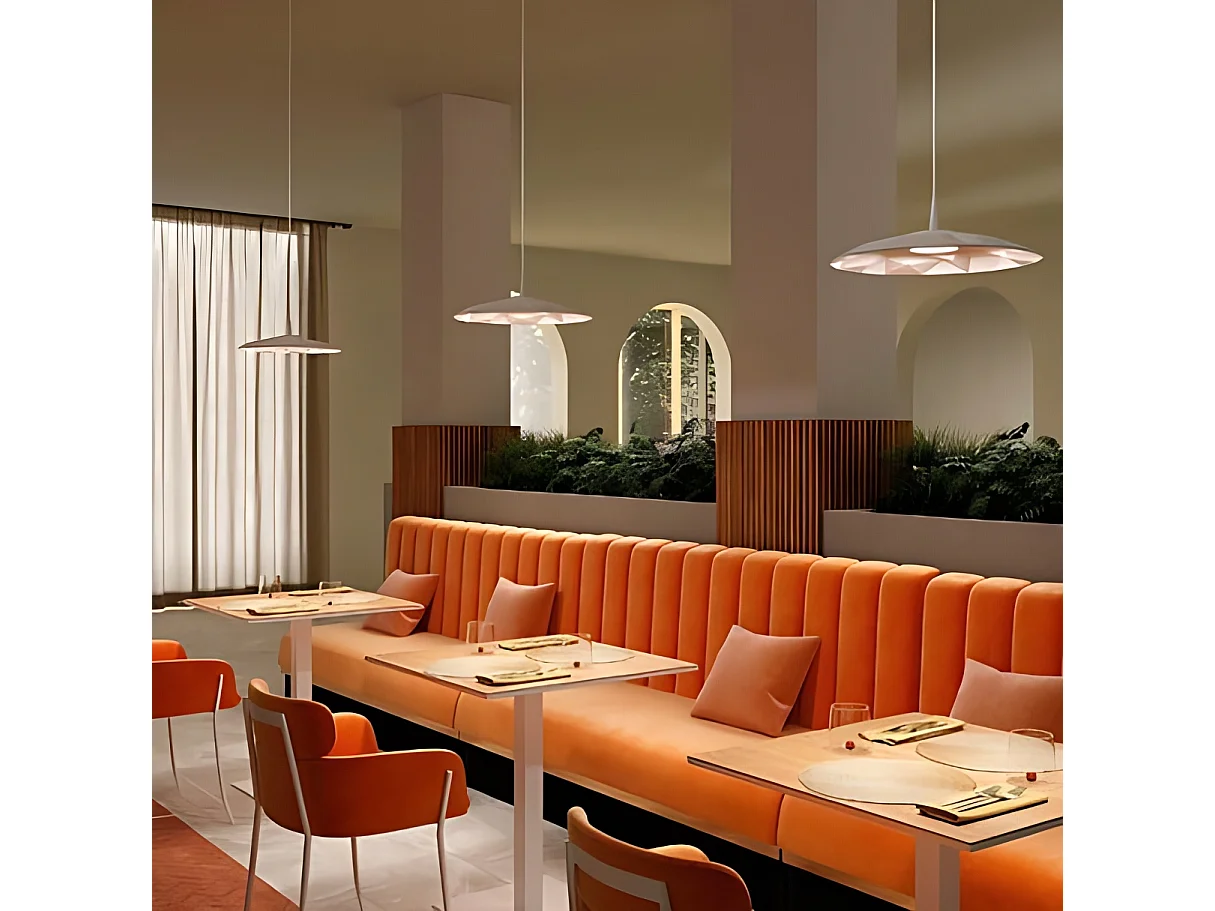 Vinklet LED-pendellampe, moderne design med håndlavet keramisk diffuser, sort finish, 8W, 3000K, diameter 40 cm, Babymodel