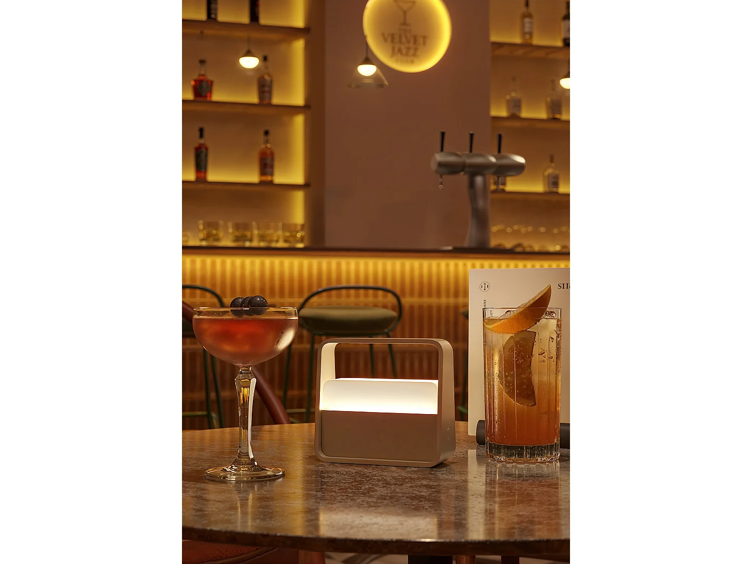Ark Surface LED pendellampe 6W 90º 3000K Sort/Transparent, konisk design til indendørs brug - Beneito & Faure - Belysning